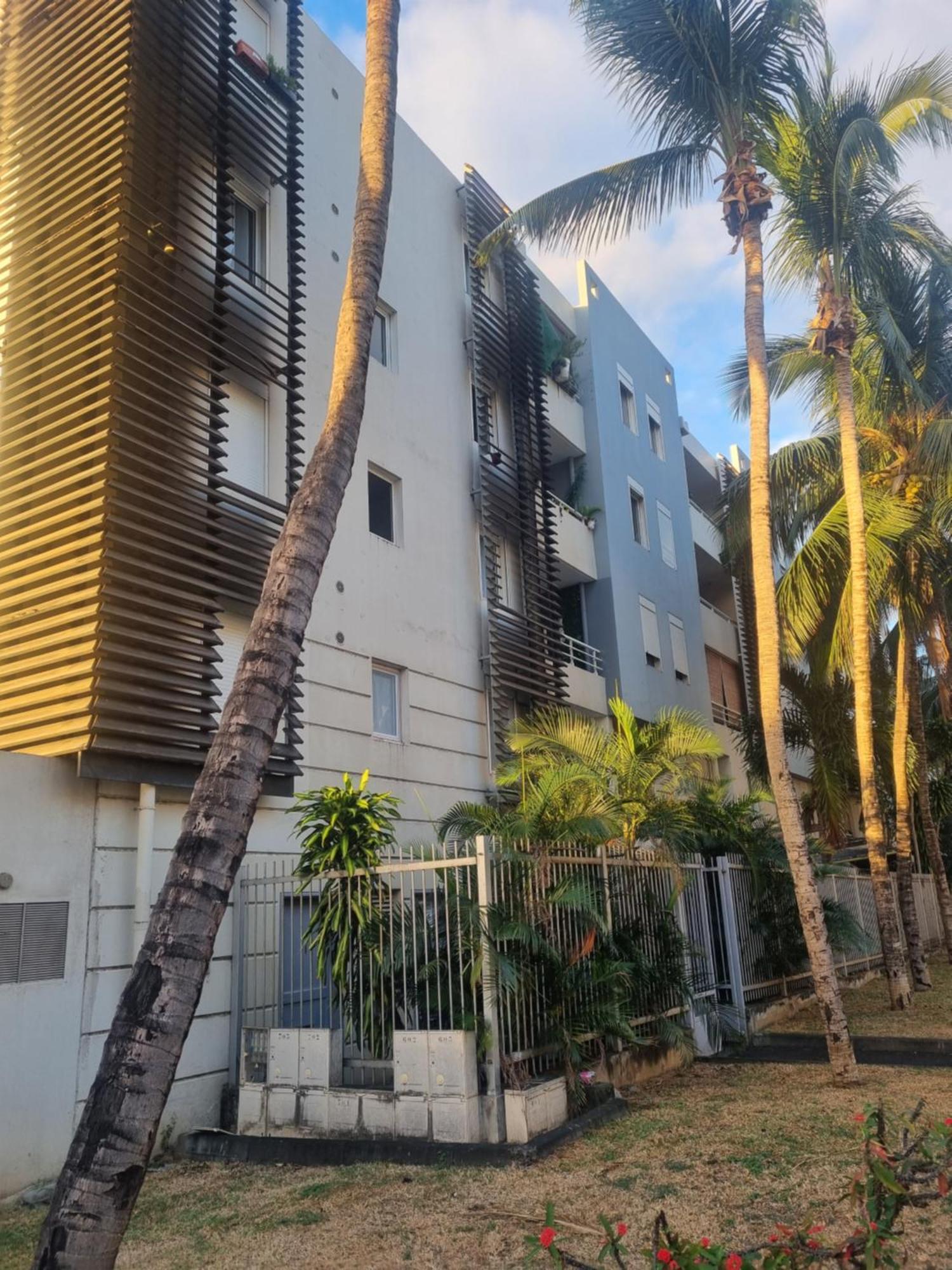 Chambre Chez L'Habitant Cosy Et Moderne, Vue Sur Montagne Saint-Denis Exterior foto